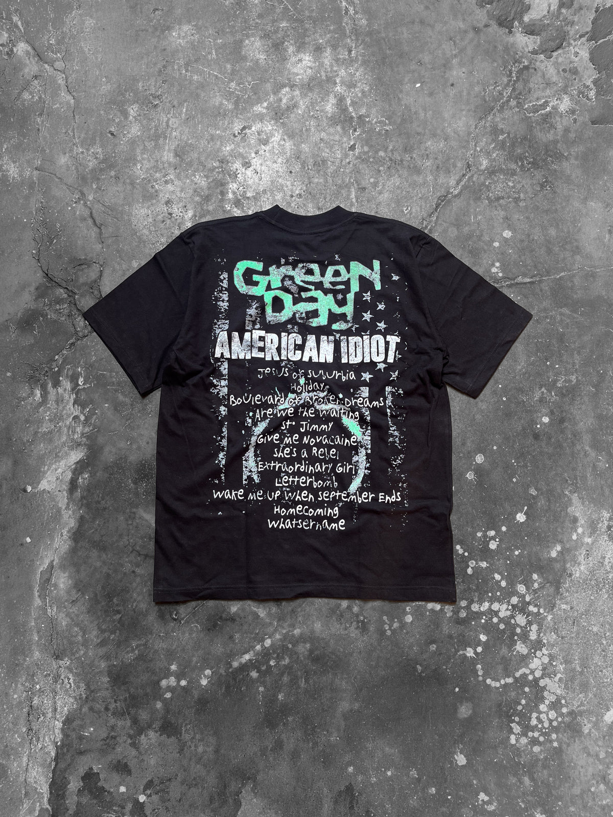 GREEN DAY | BLACK